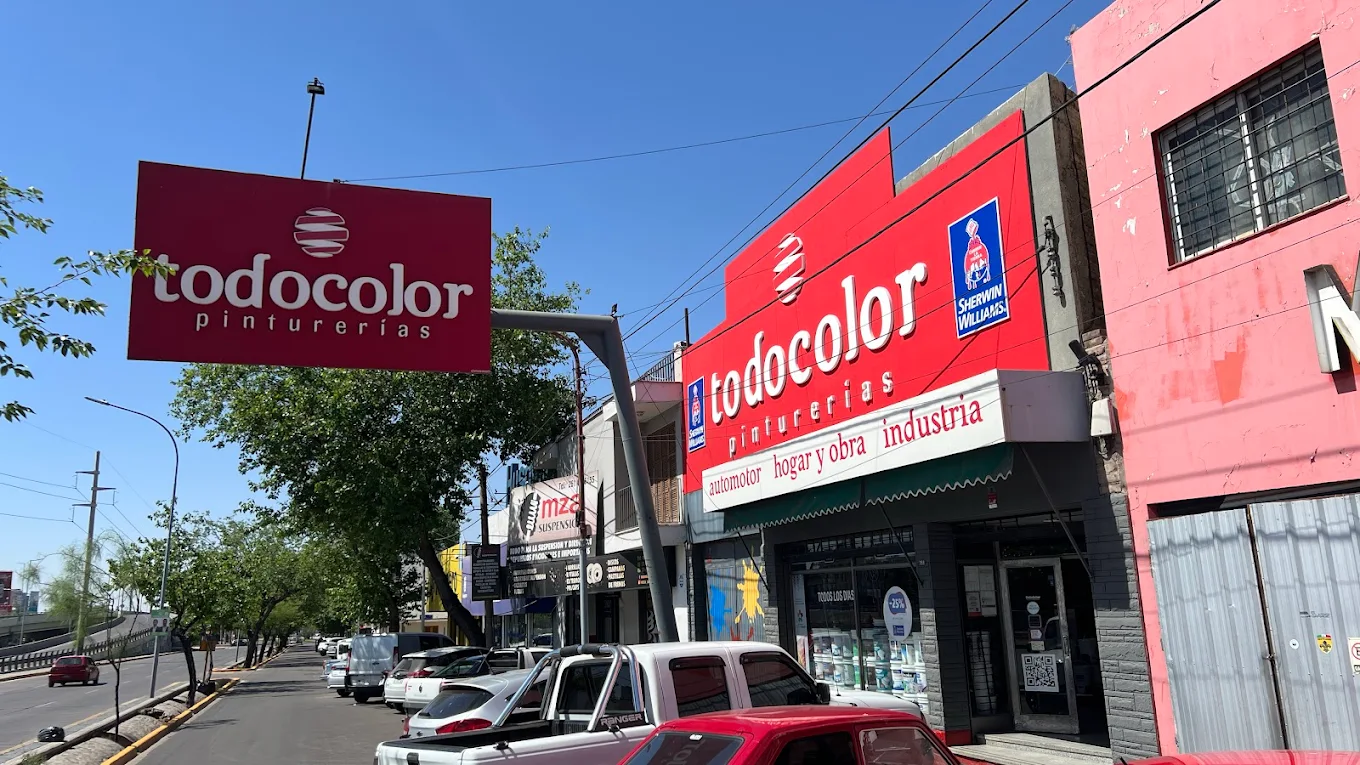 Fachada real de Todo Color Casa Central, Av. Ejercito de los Andes 358, Dorrego, Guaymallen, Mendoza